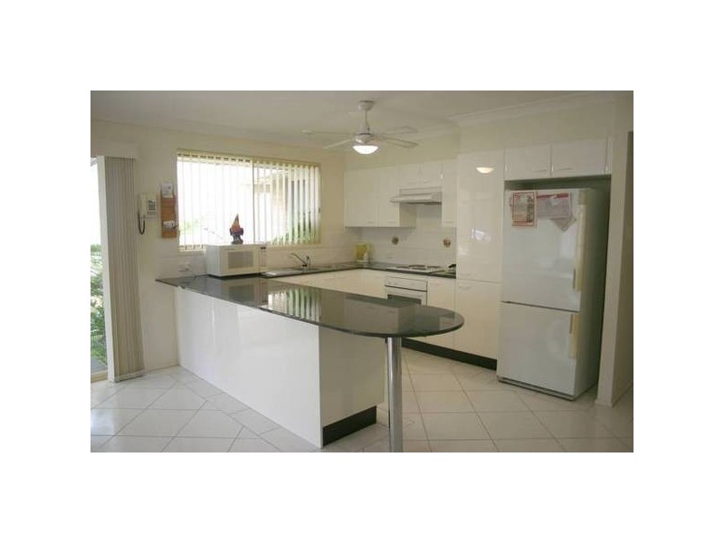 Tradewinds Avenue, Summerland Point NSW 2259