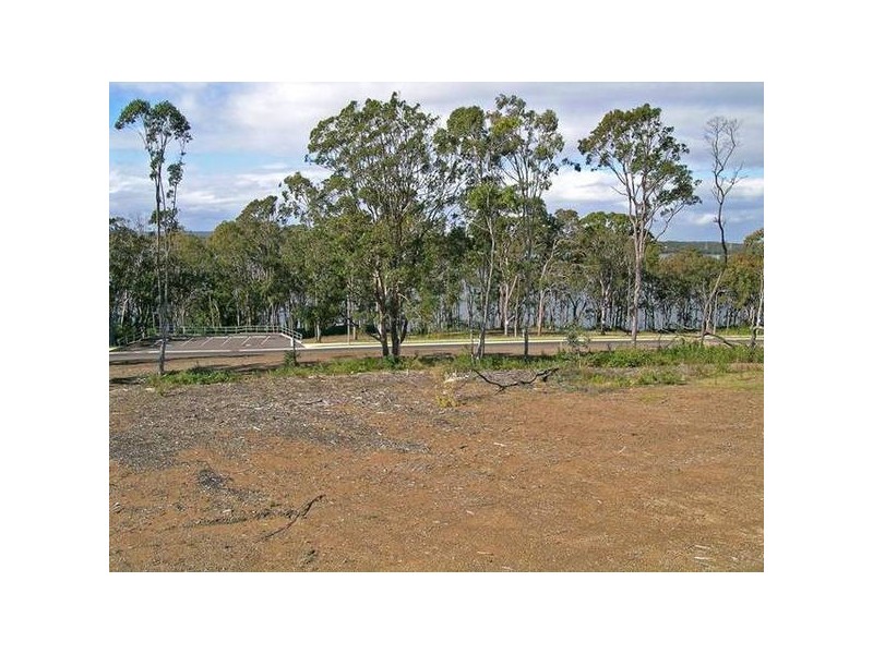 33 Wymeera Circuit, Wyee Point NSW 2259