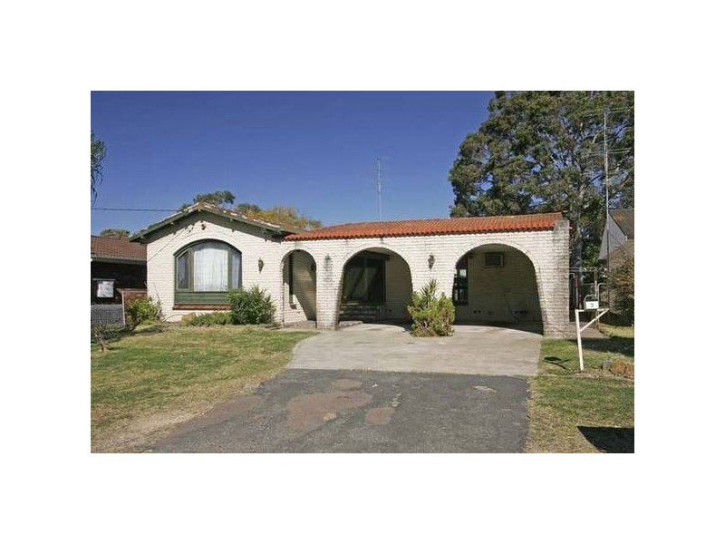 Gymea Crescent, Mannering Park NSW 2259