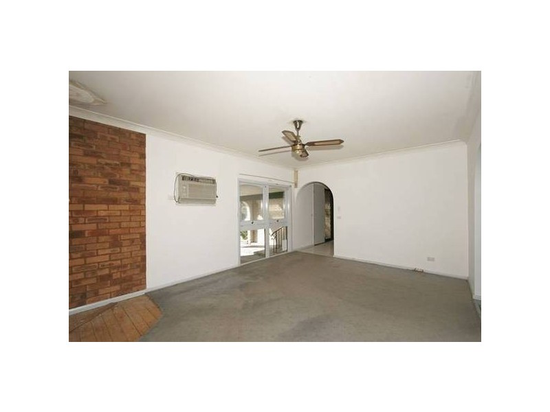 Gymea Crescent, Mannering Park NSW 2259