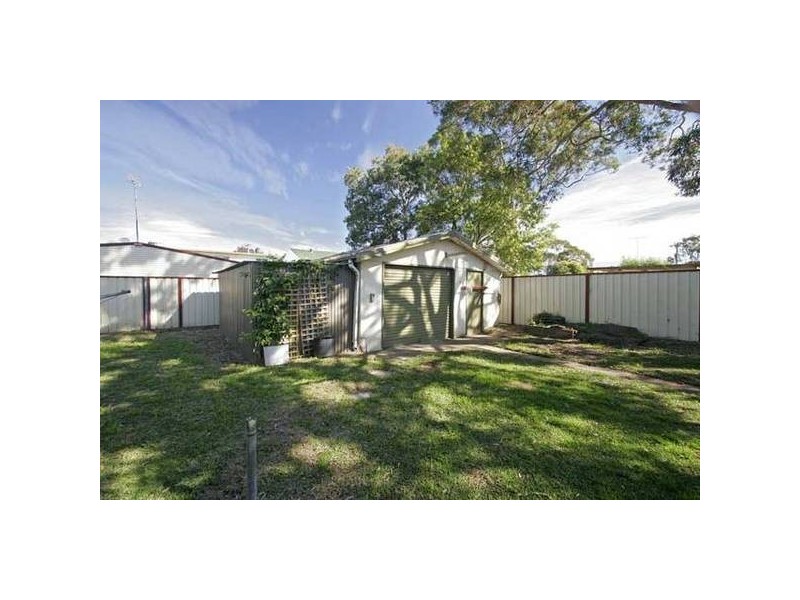 Gymea Crescent, Mannering Park NSW 2259