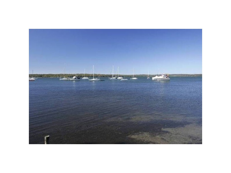 Gymea Crescent, Mannering Park NSW 2259