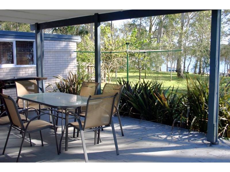 18 Harwood Close, Mannering Park NSW 2259