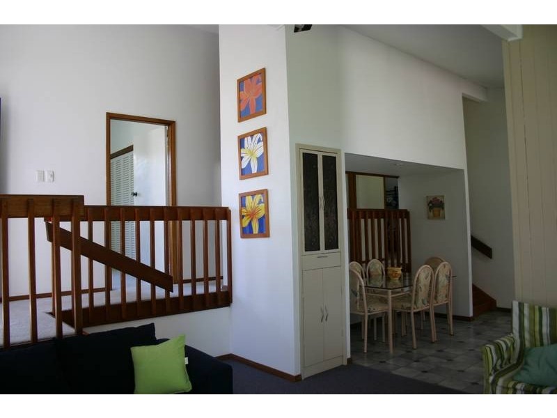 18 Harwood Close, Mannering Park NSW 2259