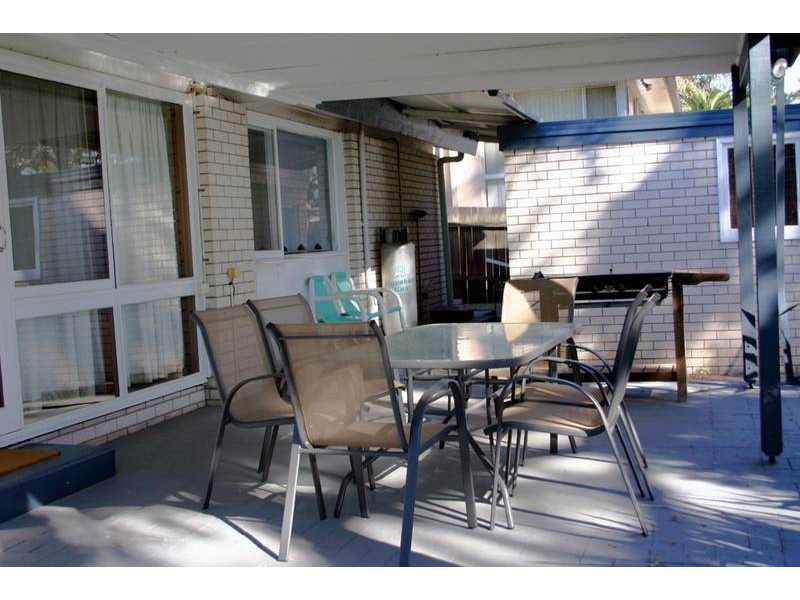 18 Harwood Close, Mannering Park NSW 2259