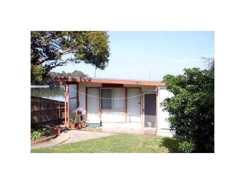 1 The Cut, Mannering Park NSW 2259
