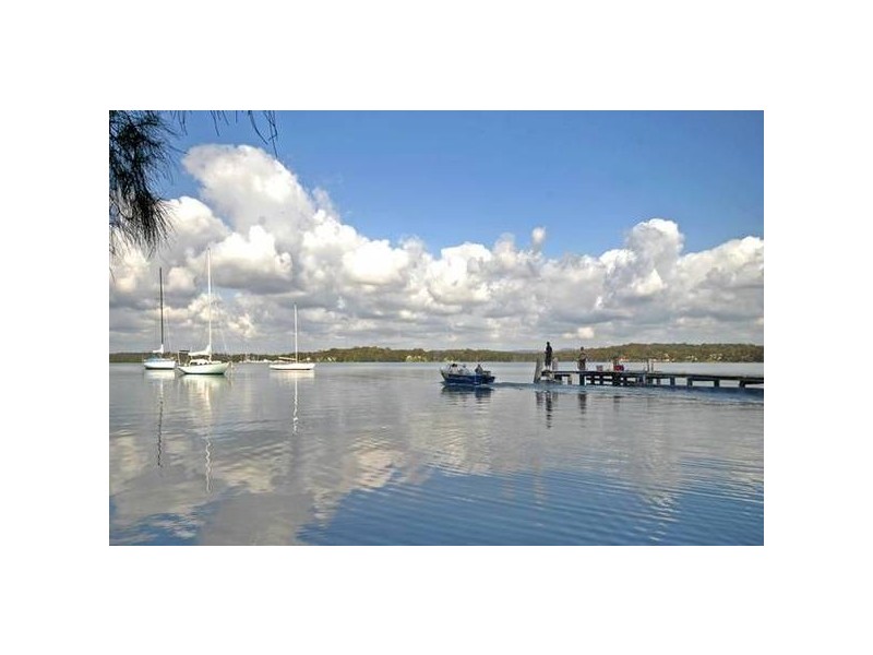 1 The Cut, Mannering Park NSW 2259
