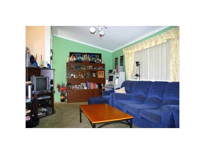 1 Catherine Street, Mannering Park NSW 2259