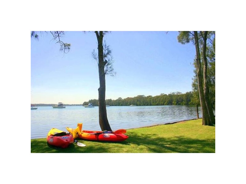 19 Wharf Street, Wyee Point NSW 2259