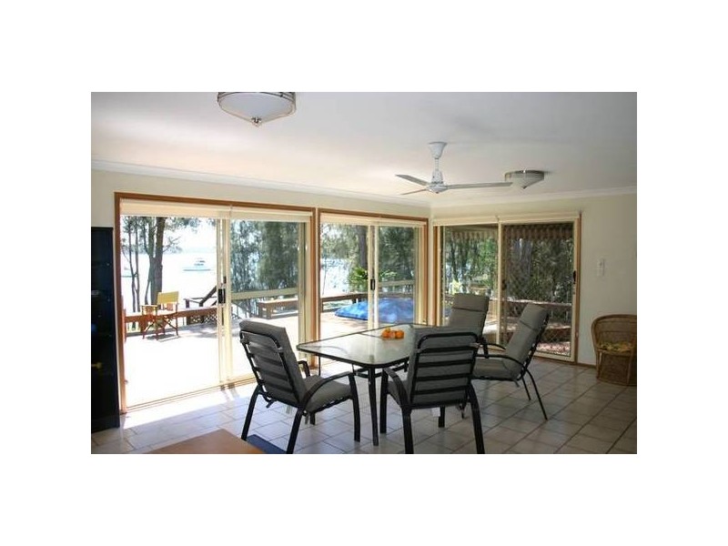 19 Wharf Street, Wyee Point NSW 2259