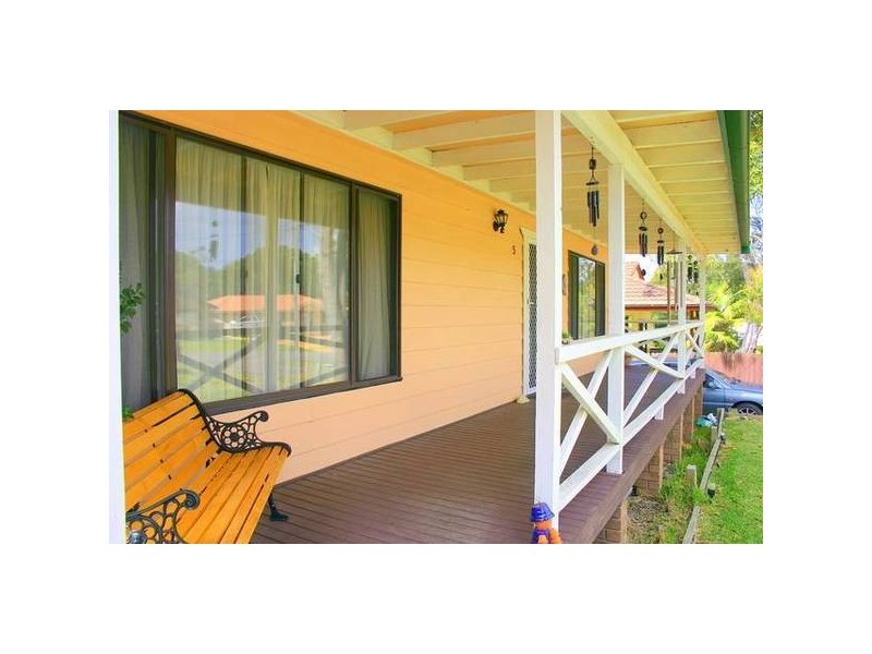 5 Goorawin Street, Gwandalan NSW 2259