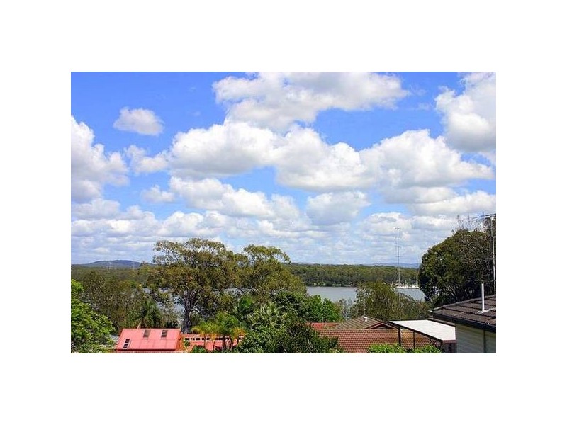 13 Kevin Street, Mannering Park NSW 2259