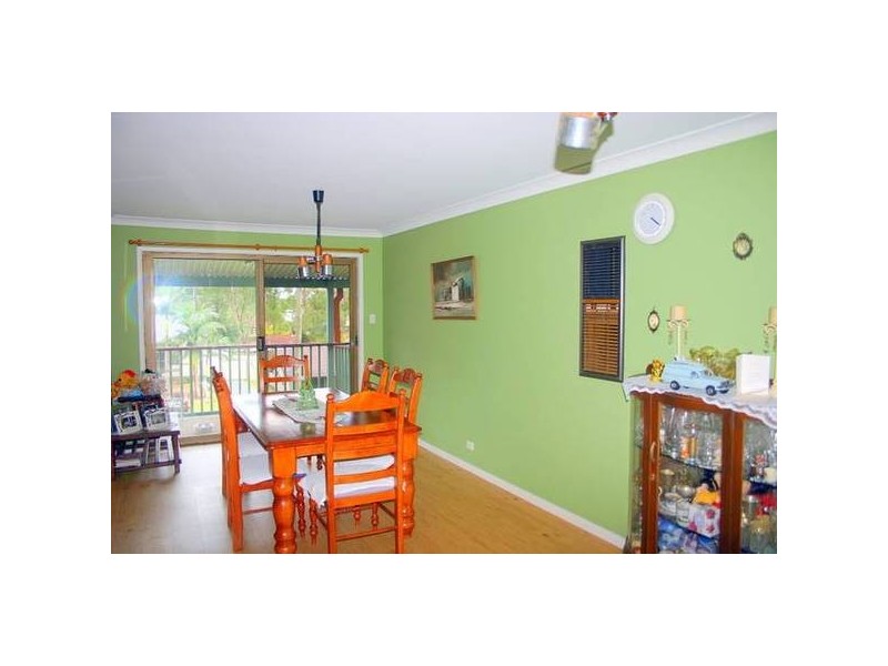 18 Lake Street, Wyee Point NSW 2259