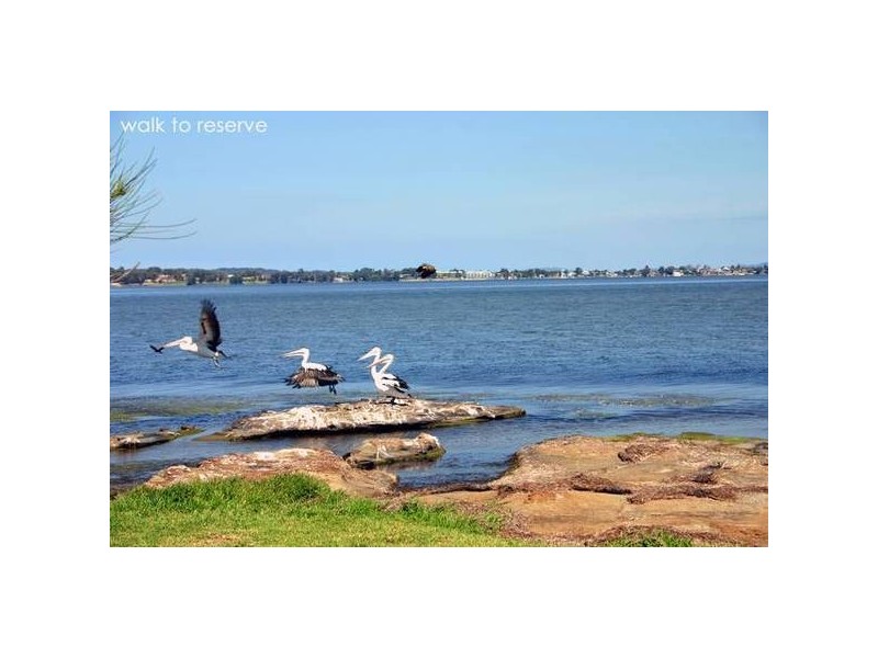 18 Yackerboom Avenue, Buff Point NSW 2262