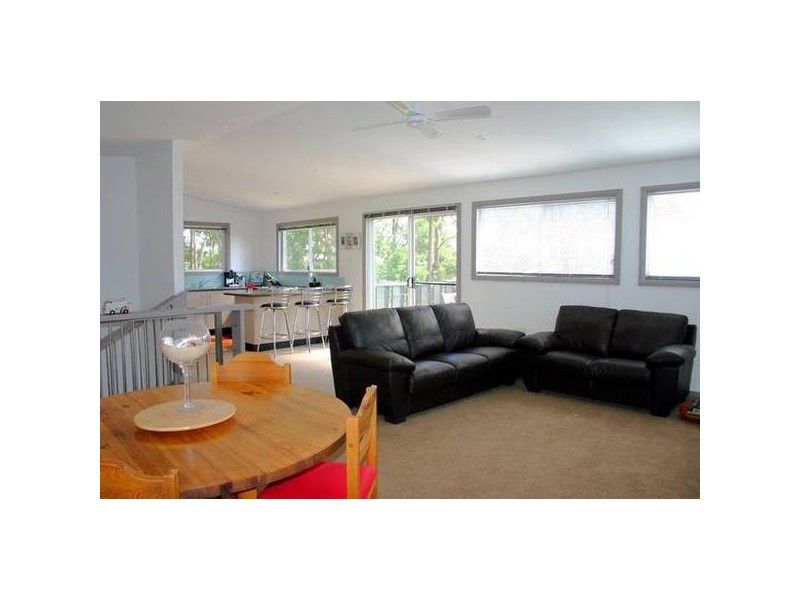 Mannering Park NSW 2259
