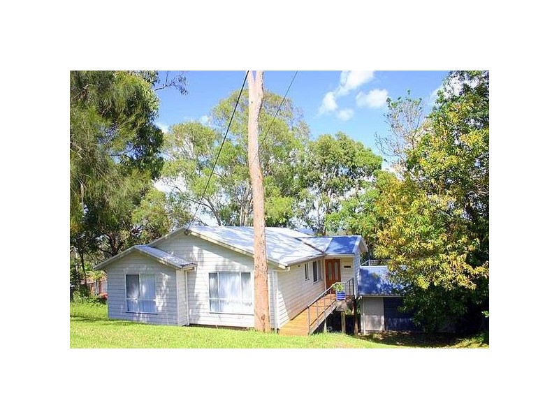 2 Kenneth Place, Mannering Park NSW 2259
