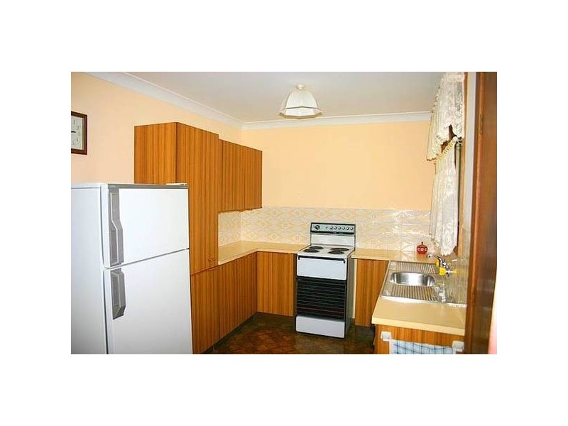 17 Murrumbong Road, Summerland Point NSW 2259