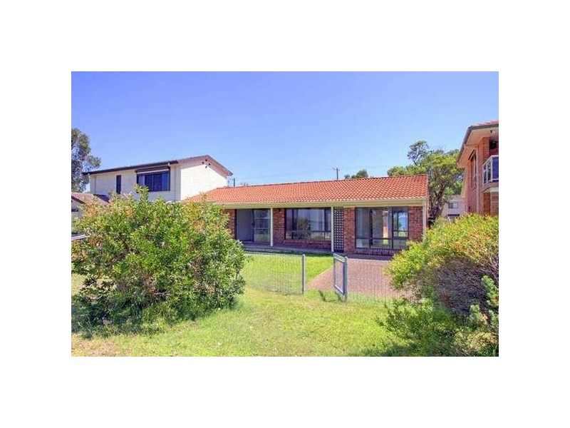 72 Anita Avenue, Lake Munmorah NSW 2259