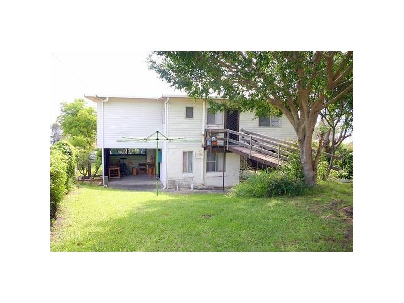 110 Griffith Street, Mannering Park NSW 2259