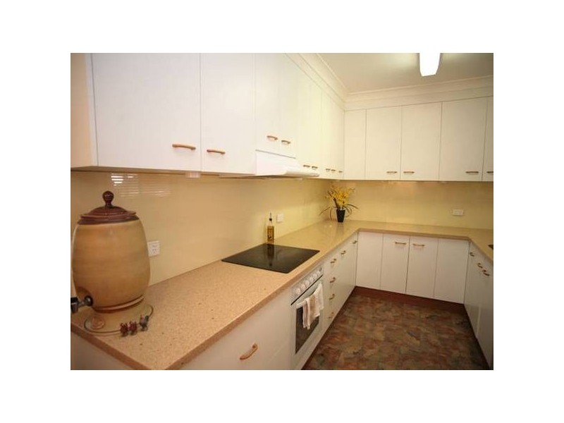 9 Ravenswood Street, Mannering Park NSW 2259