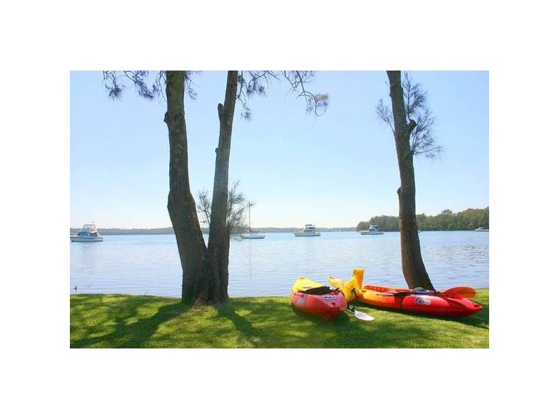 19 WHARF STREET, Wyee Point NSW 2259