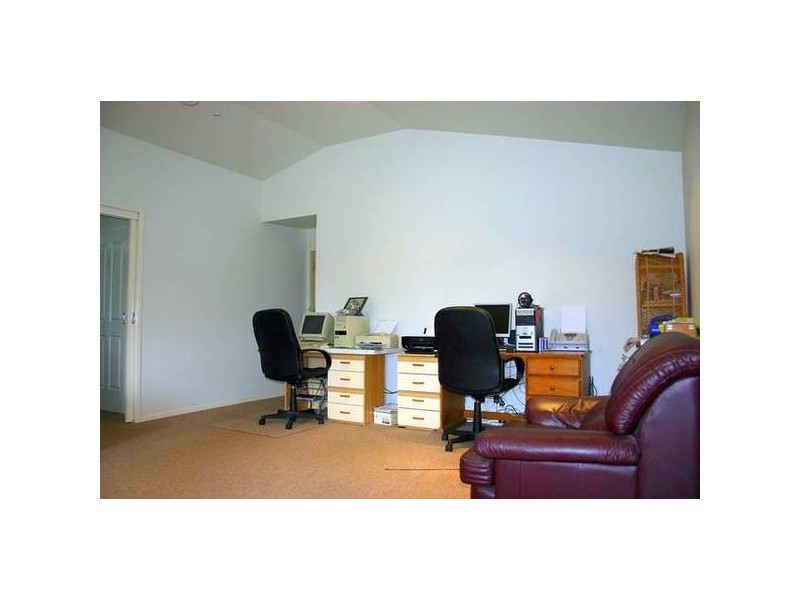 26 Anembo Avenue, Summerland Point NSW 2259