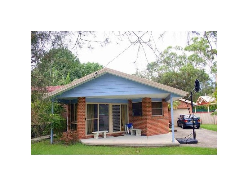 52 Gymea Crescent, Mannering Park NSW 2259