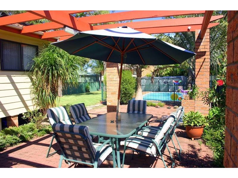 101 Cams Blvd, Summerland Point NSW 2259