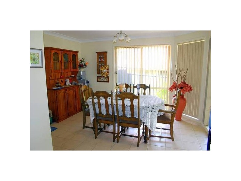 27 Mebbin Circuit, Woongarrah NSW 2259