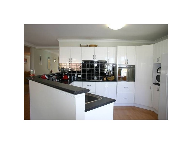 3 Windward Crescent, Gwandalan NSW 2259