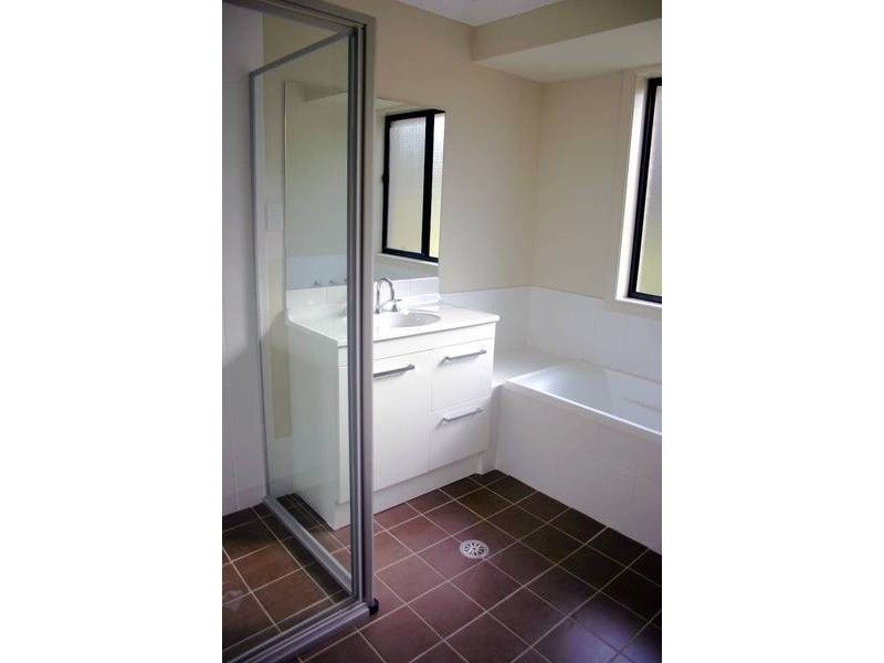 4 Regent Street, Buff Point NSW 2262