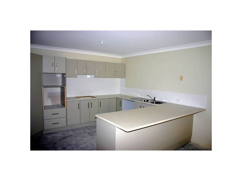 4 Regent Street, Buff Point NSW 2262