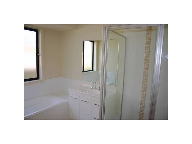 4 Regent Street, Buff Point NSW 2262