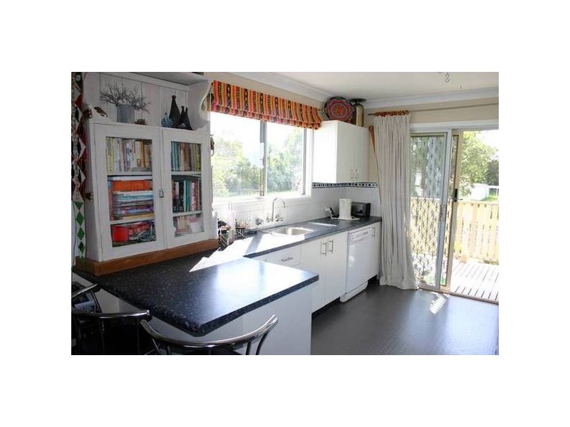 290 Buff Point Avenue, Buff Point NSW 2262