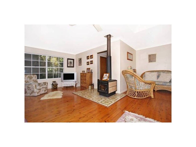 93 Vales Road, Mannering Park NSW 2259