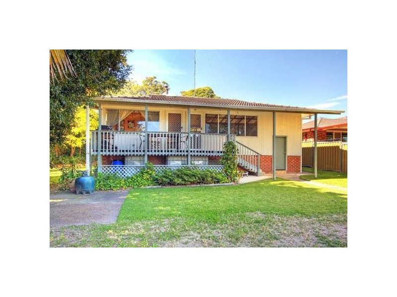 93 Vales Road, Mannering Park NSW 2259