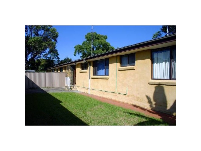 1/2 Spencer Street, Mannering Park NSW 2259