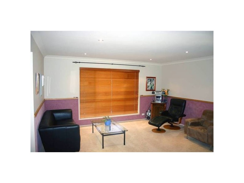 6 Ulooloo Road, Gwandalan NSW 2259