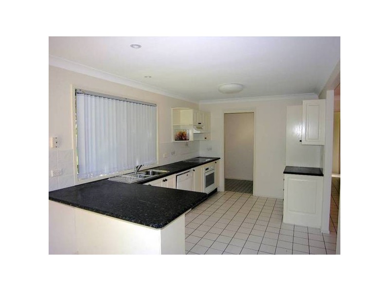 42 Kullaroo Road, Summerland Point NSW 2259