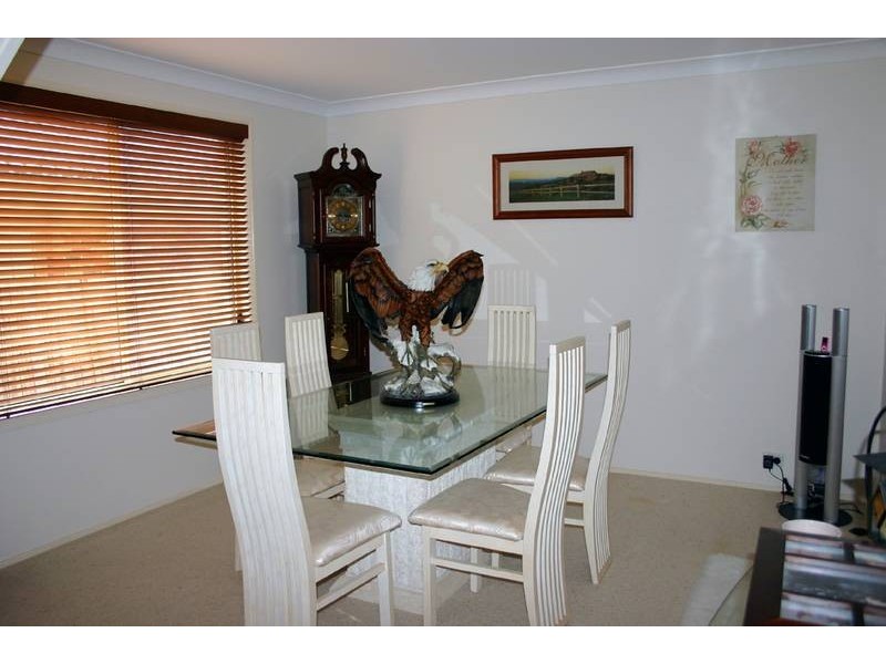 Mannering Park NSW 2259