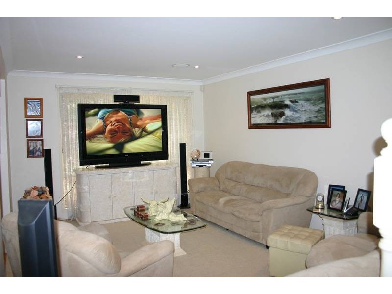 Mannering Park NSW 2259