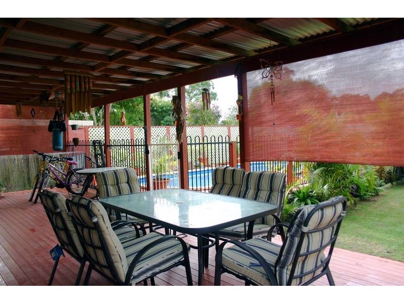 Mannering Park NSW 2259