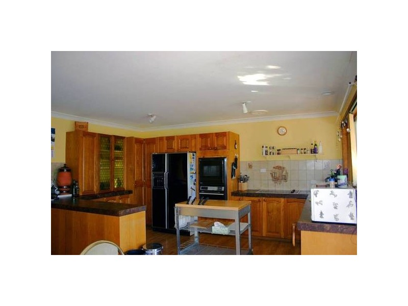 28 Kullaroo Road, Summerland Point NSW 2259