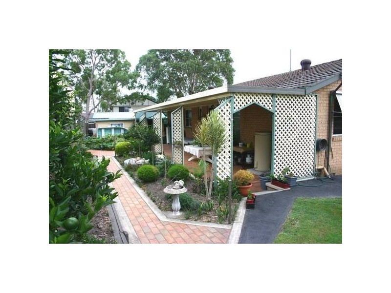 Mannering Park NSW 2259