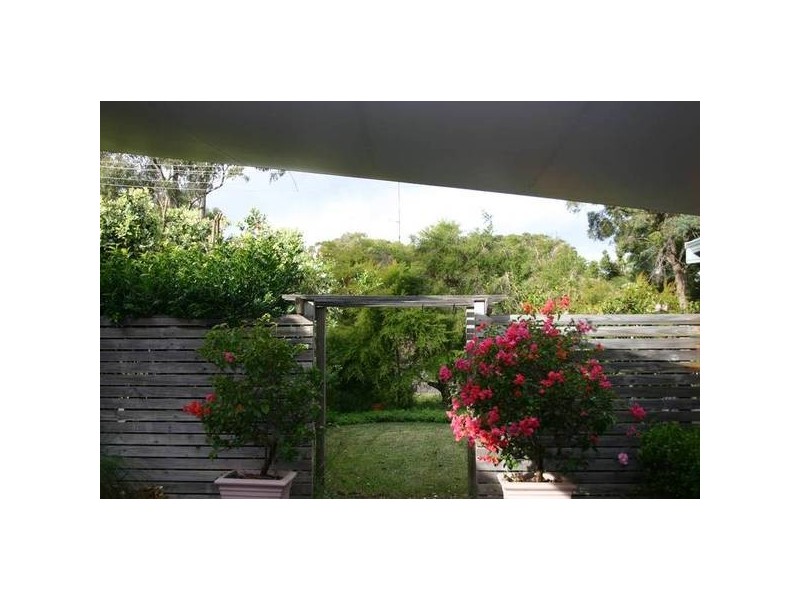 1A Macquarie Road, Mannering Park NSW 2259