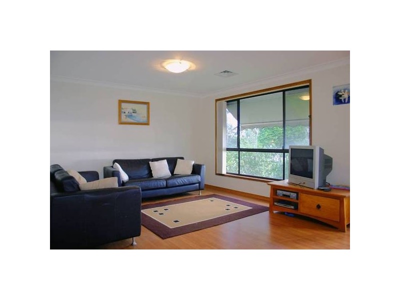 16 Harwood Close, Mannering Park NSW 2259