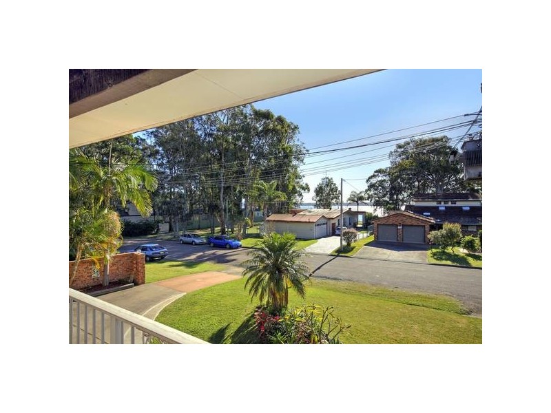 14 Grace Street, Mannering Park NSW 2259