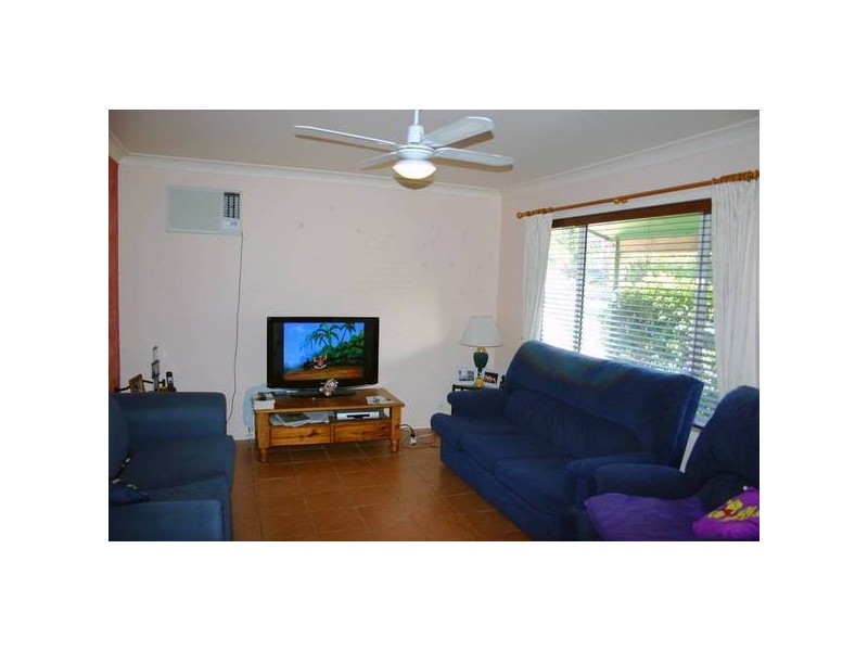 15 Dunvegan Street, Mannering Park NSW 2259