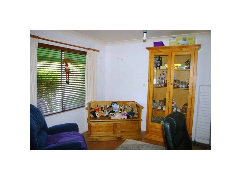 15 Dunvegan Street, Mannering Park NSW 2259