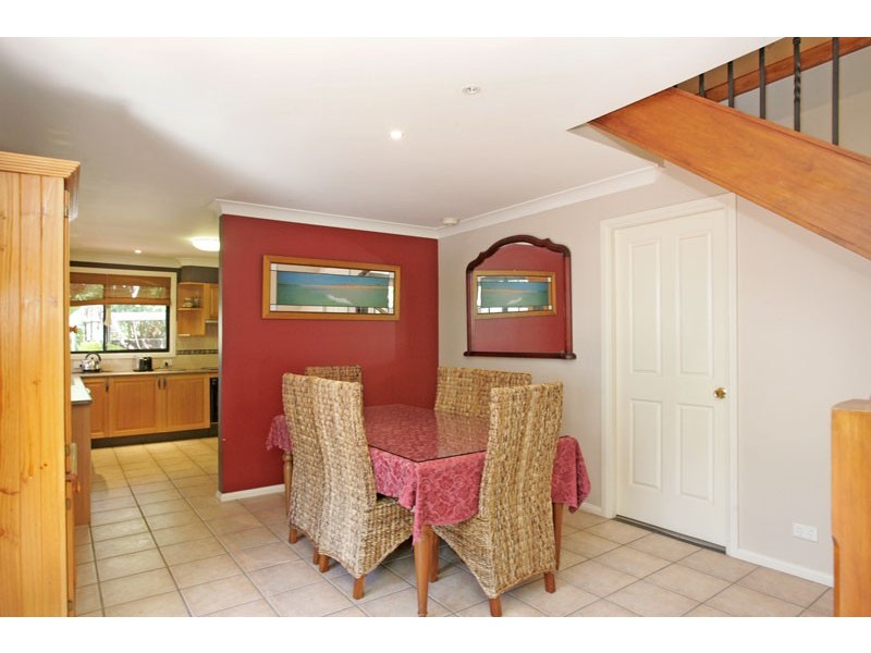 33 Ginganup Street, Summerland Point NSW 2259